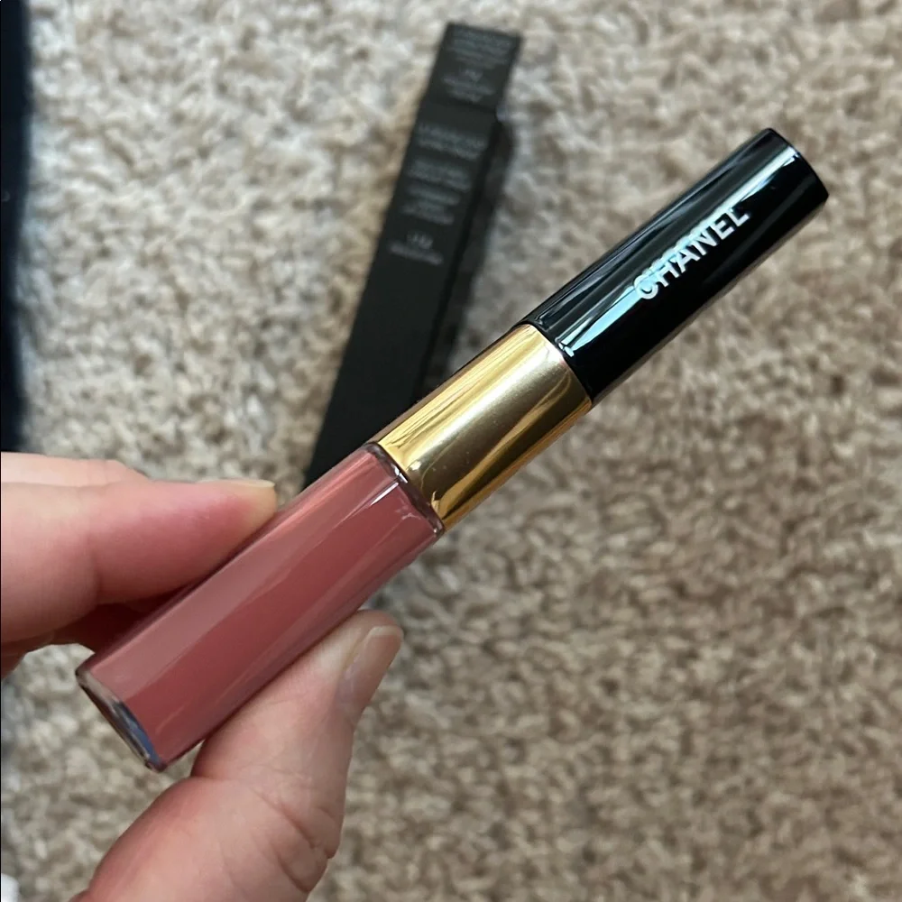 CHANEL Le Rouge Duo Ultra Tenue 174